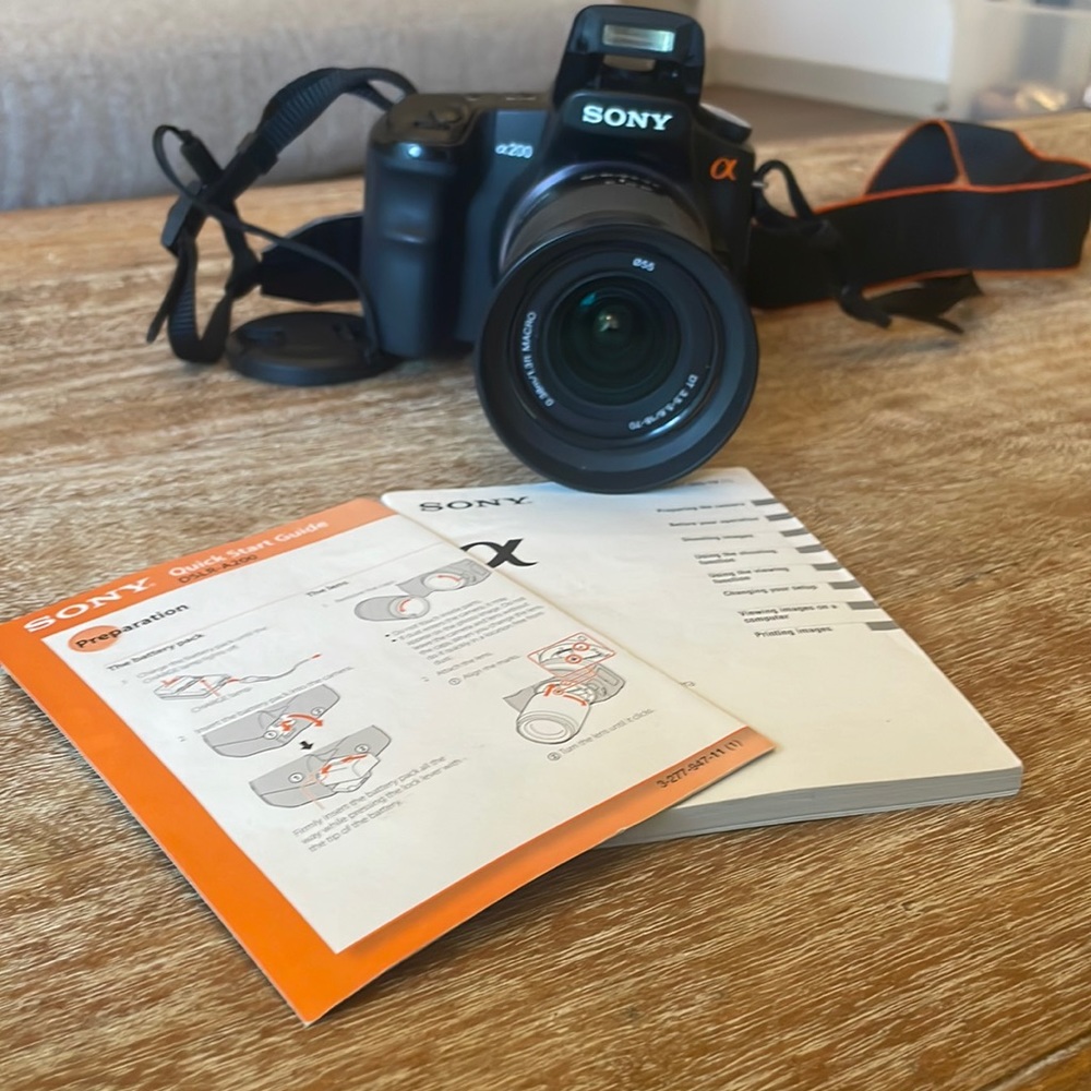 DSLR-A200 CAMERA WITH ACCESSORY BUNDLE